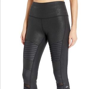 Alo high waisted Moto leggings 💫